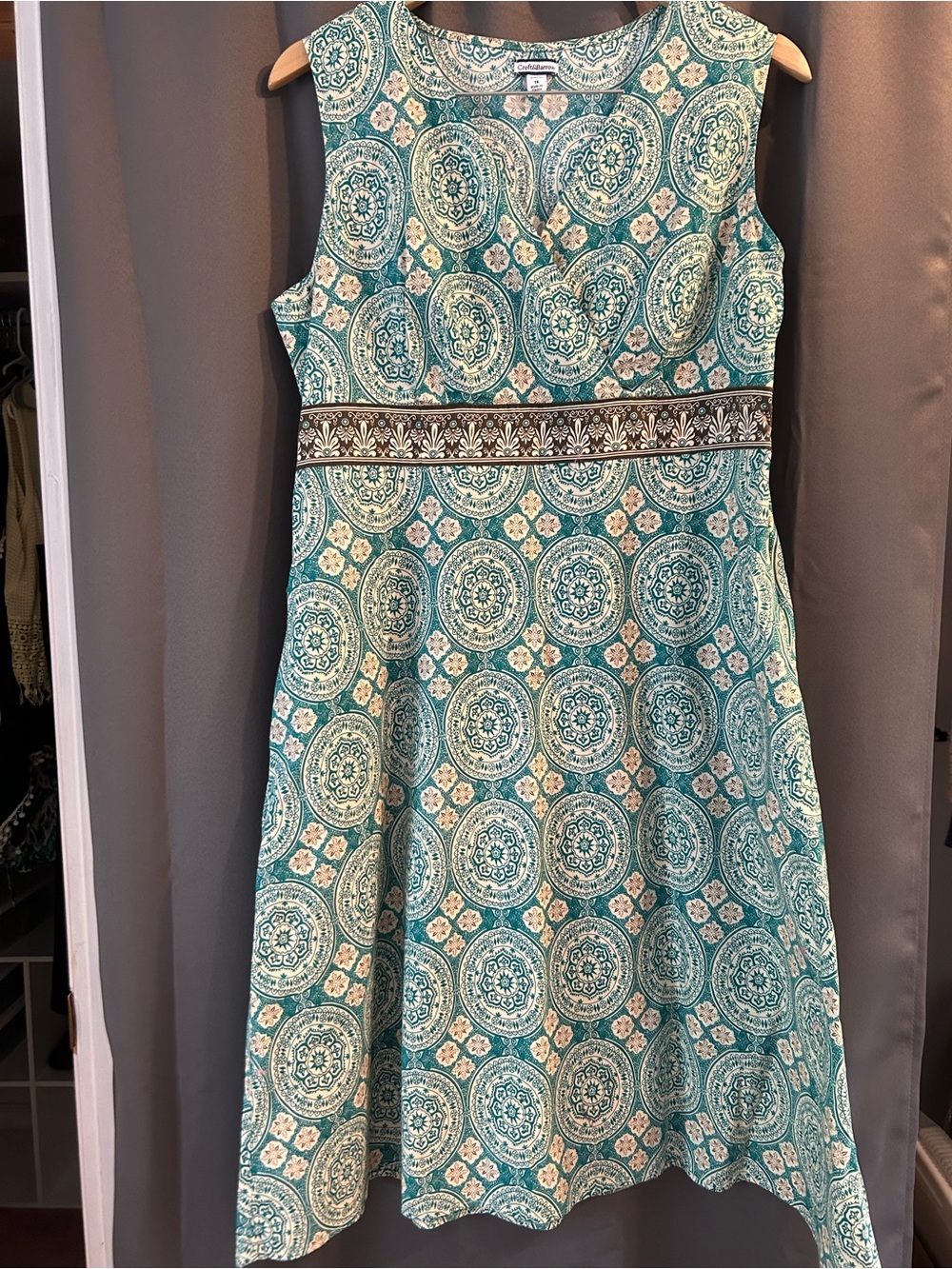 Women’s 16 teal/brown dress